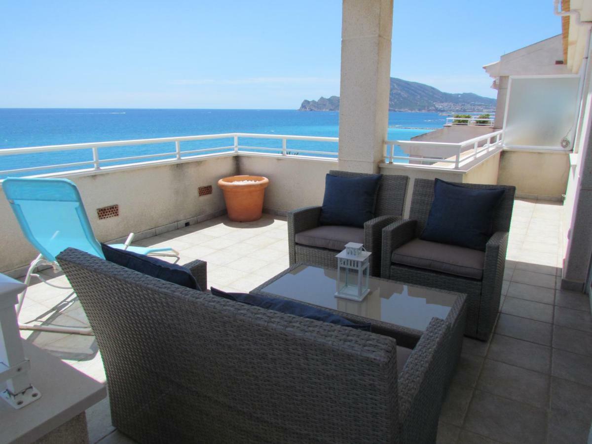 Beach Front Line Penthouse In Altea Eksteriør bilde